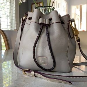 Dooney & Bourke Florentine Small Hattie drawstring (dove grey)